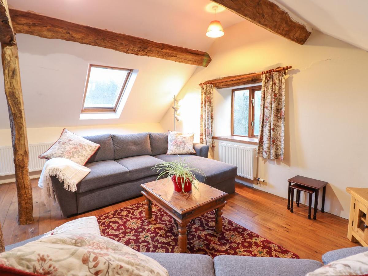 Yr Hen Felin Villa Oswestry Bagian luar foto
